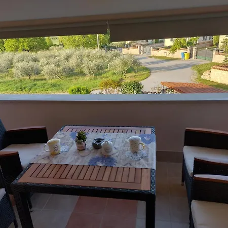 Bernarda Apartment *