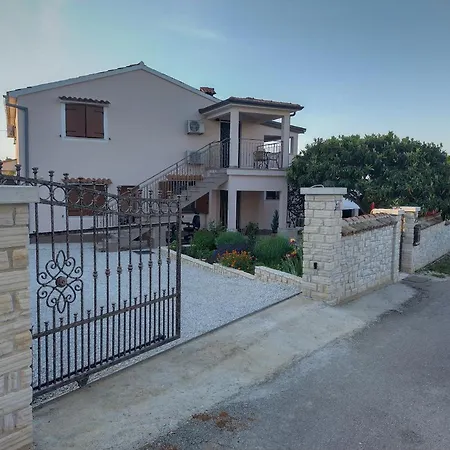 Bernarda Apartment
