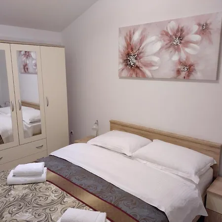 Apartment Bernarda *