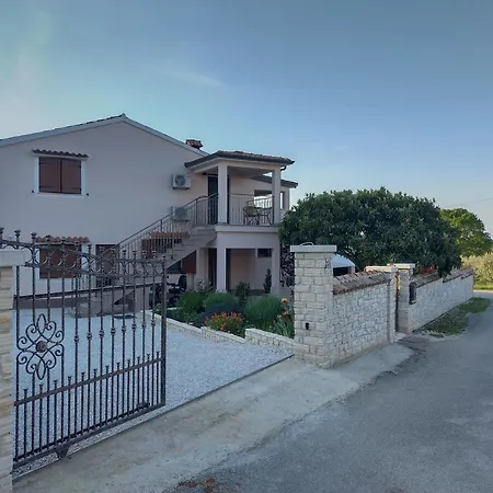 Bernarda Apartment