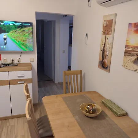 Bernarda Apartment *